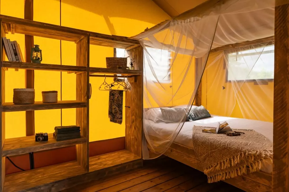 Village Floating Pressac2 Stjerner★★