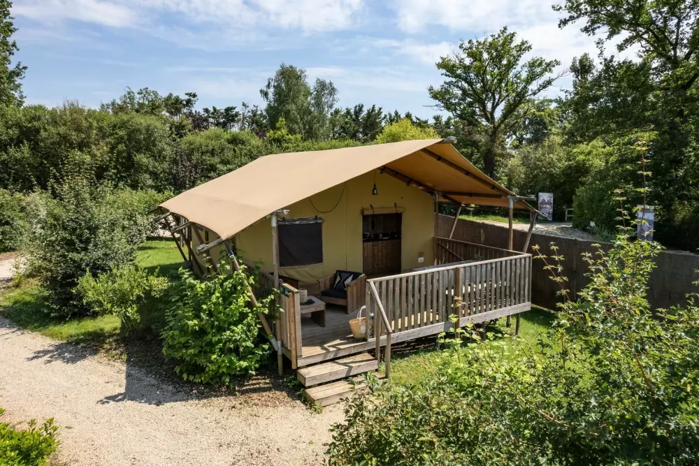 Village Floating Pressac2 Stjerner★★