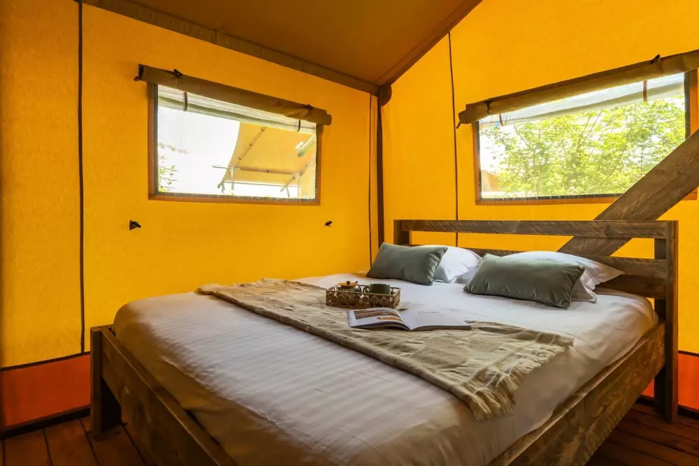 Village Floating Pressac2 Stjerner★★