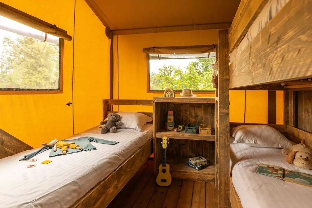 Village Floating Pressac2 Stjerner★★