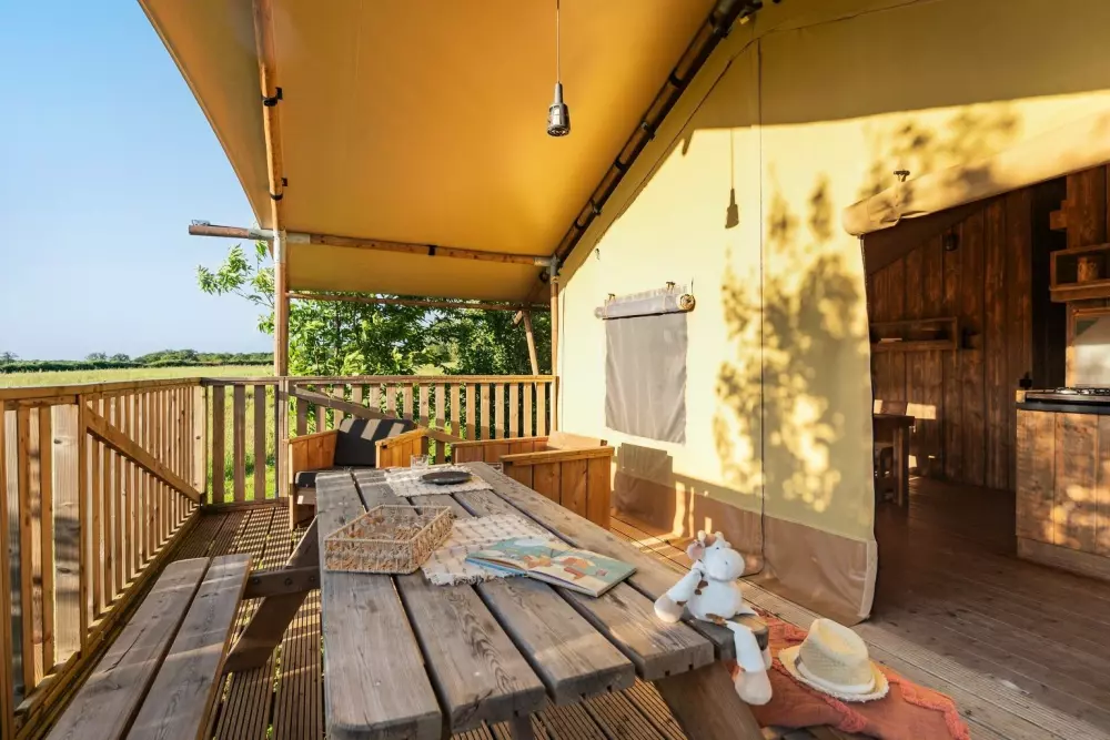 Village Floating Pressac2 Stjerner★★