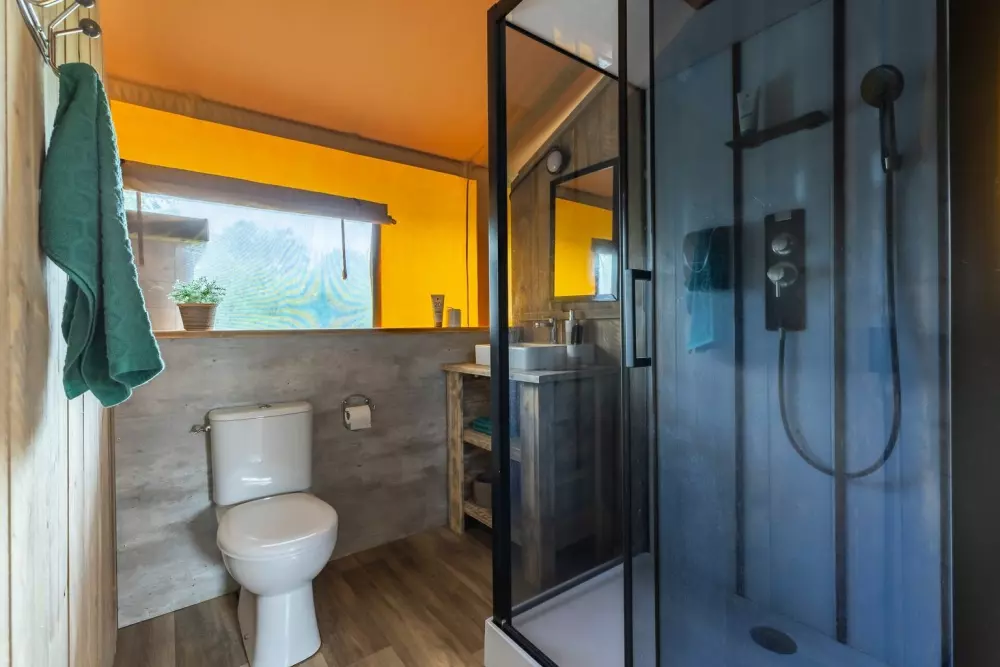 Village Floating Pressac2 Stjerner★★