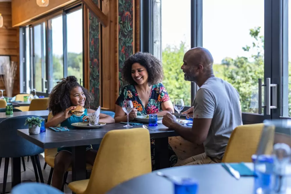 Village Floating Pressac2 Stjerner★★