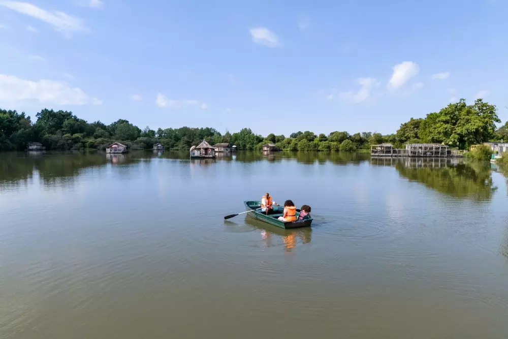 Village Floating Pressac2 Stjerner★★