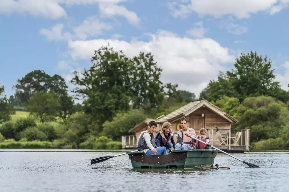 Village Floating Pressac2 Stjerner★★