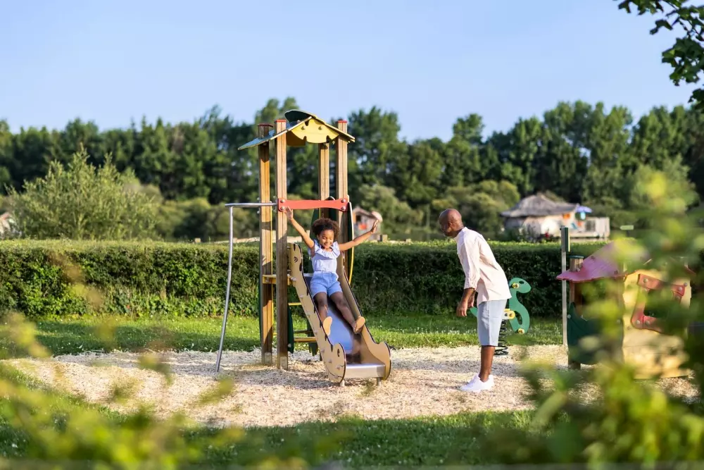 Village Floating Pressac2 Stjerner★★