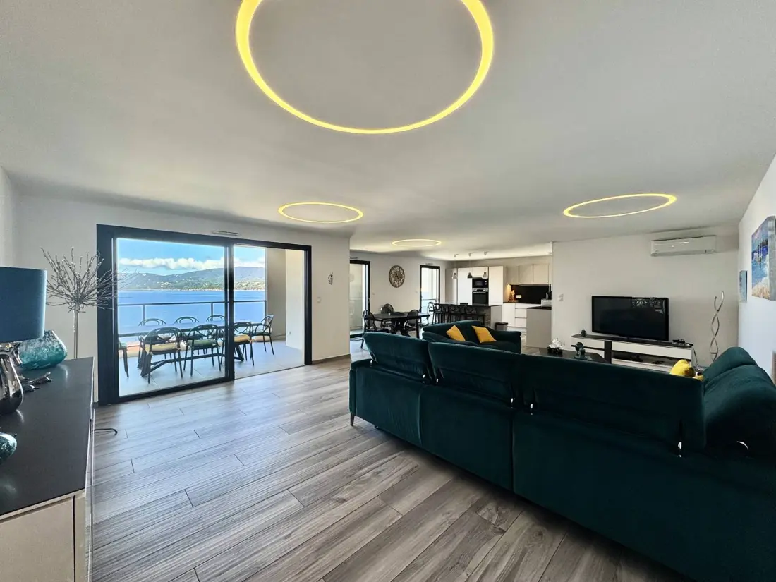 Residence Fronte Di Mare