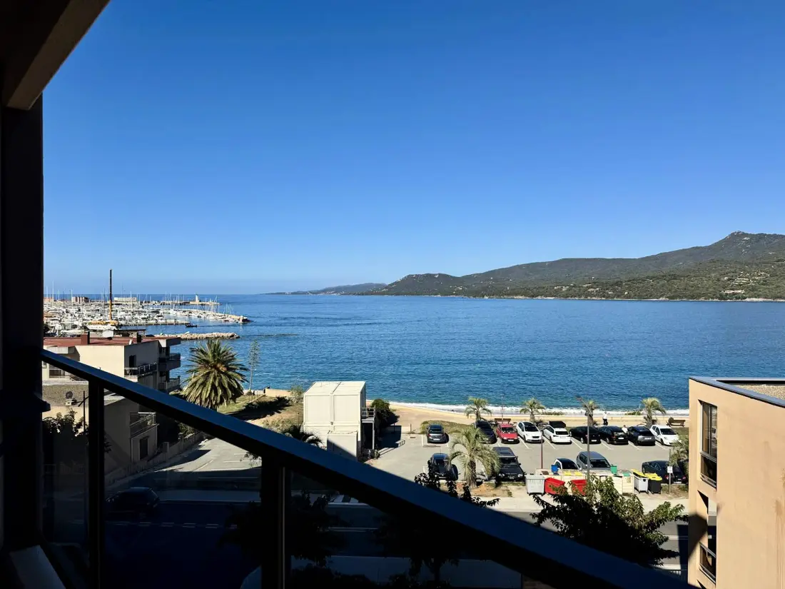 Residence Fronte Di Mare