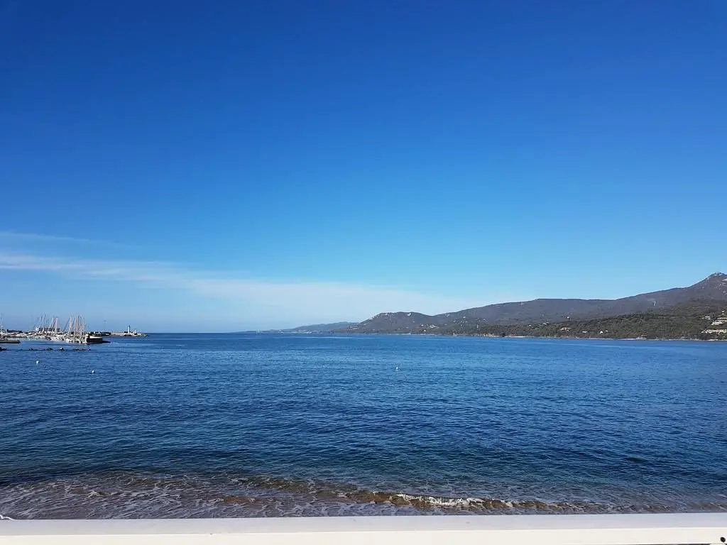 Residence Fronte Di Mare