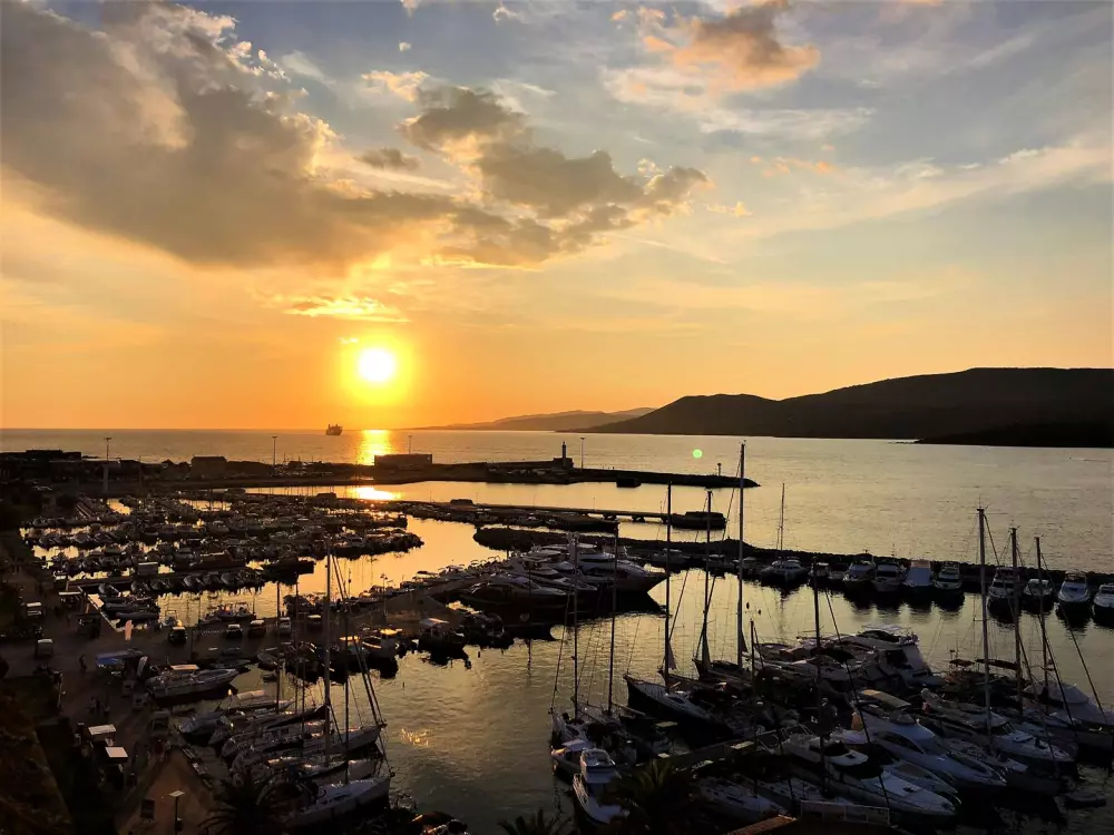 Residence Jardins De Quatrina