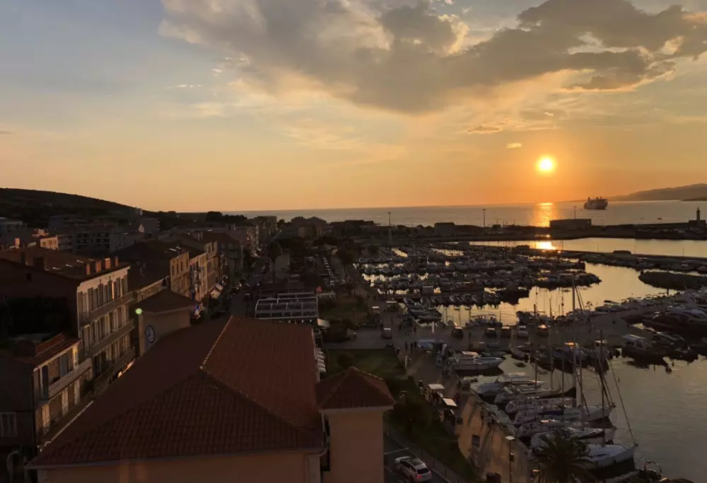 Porto Piano Residence