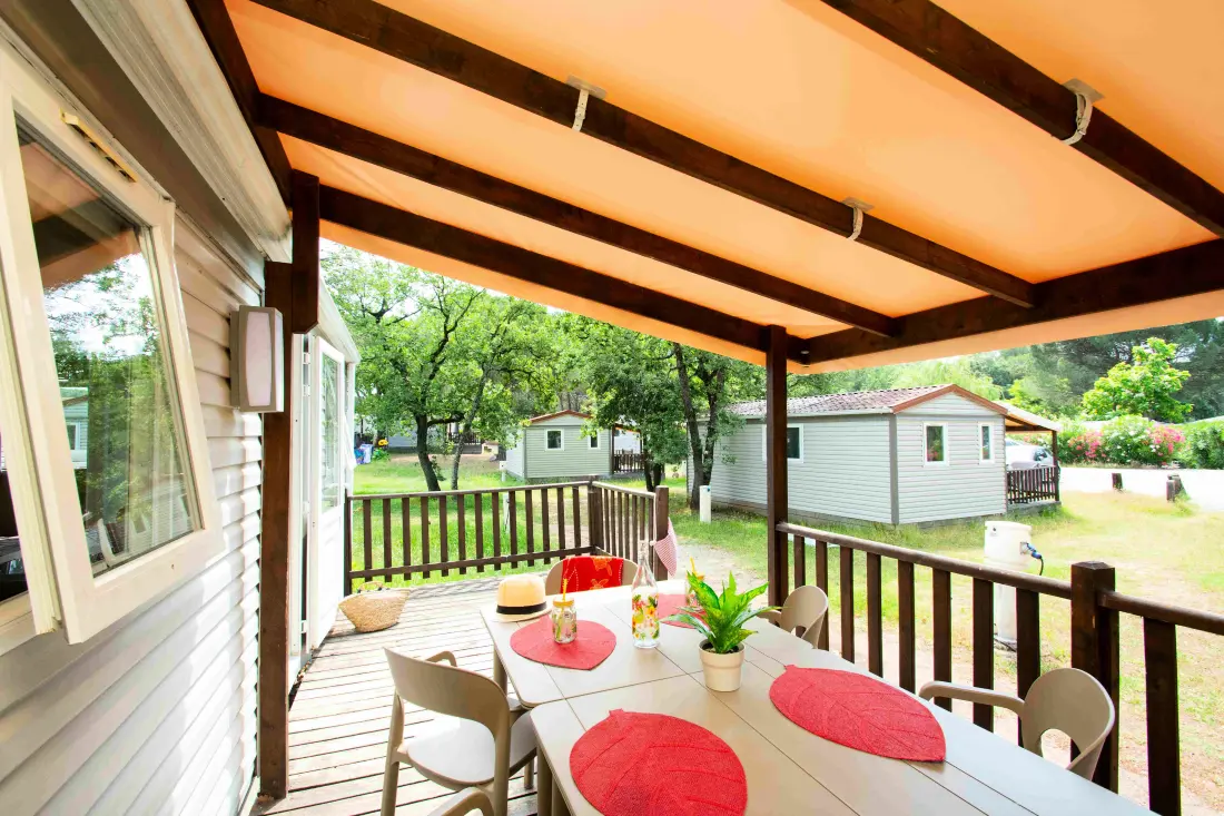 Camping Montana Parc Oasis Village - Coeur de l'Estérel 5 Gwiazdy★★★★★