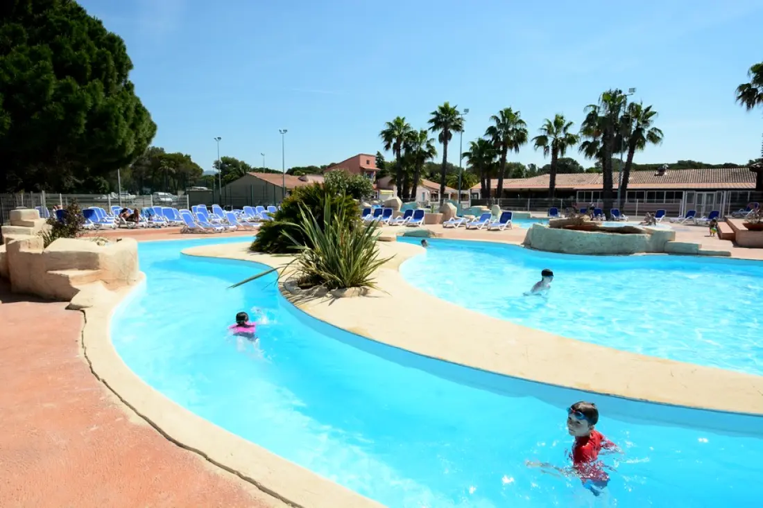 Camping Montana Parc Oasis Village - Coeur de l'Estérel 5 Gwiazdy★★★★★
