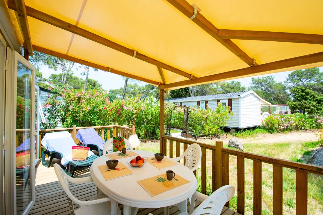 Camping Montana Parc Oasis Village - Coeur de l'Estérel 5 Gwiazdy★★★★★