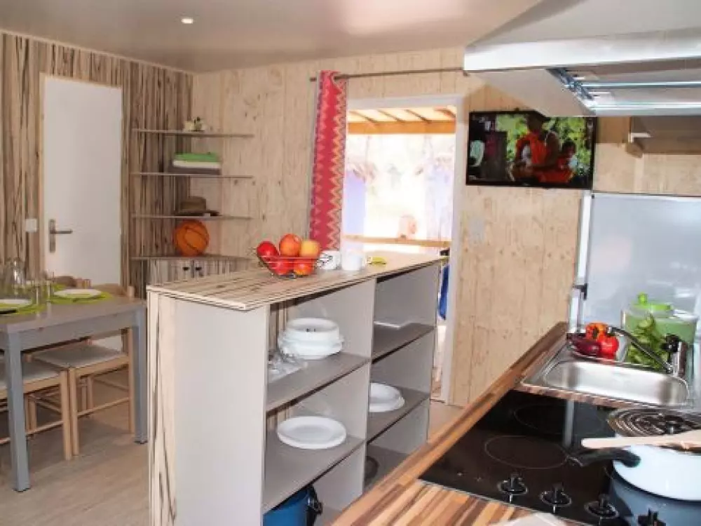 Camping Montana Parc Oasis Village - Coeur de l'Estérel 5 étoiles★★★★★