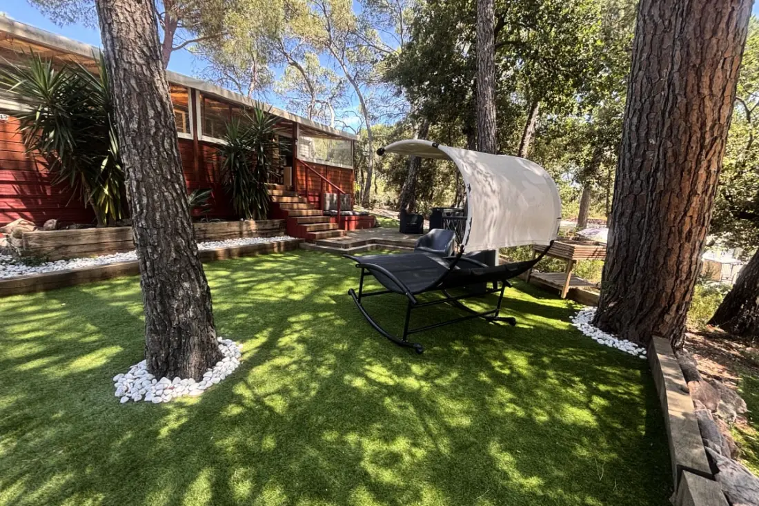 Chalet in 5 star domain with swimming pool