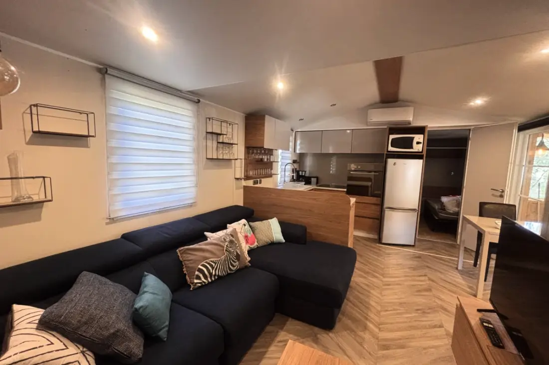 Chalet in 5 star domain with swimming pool