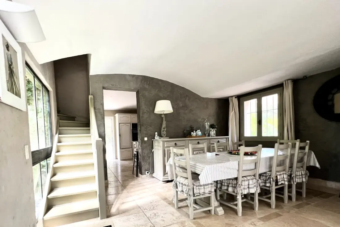 Villa Maya: Nagy Villa és csodálatos úszómedence a Luberon lábánál