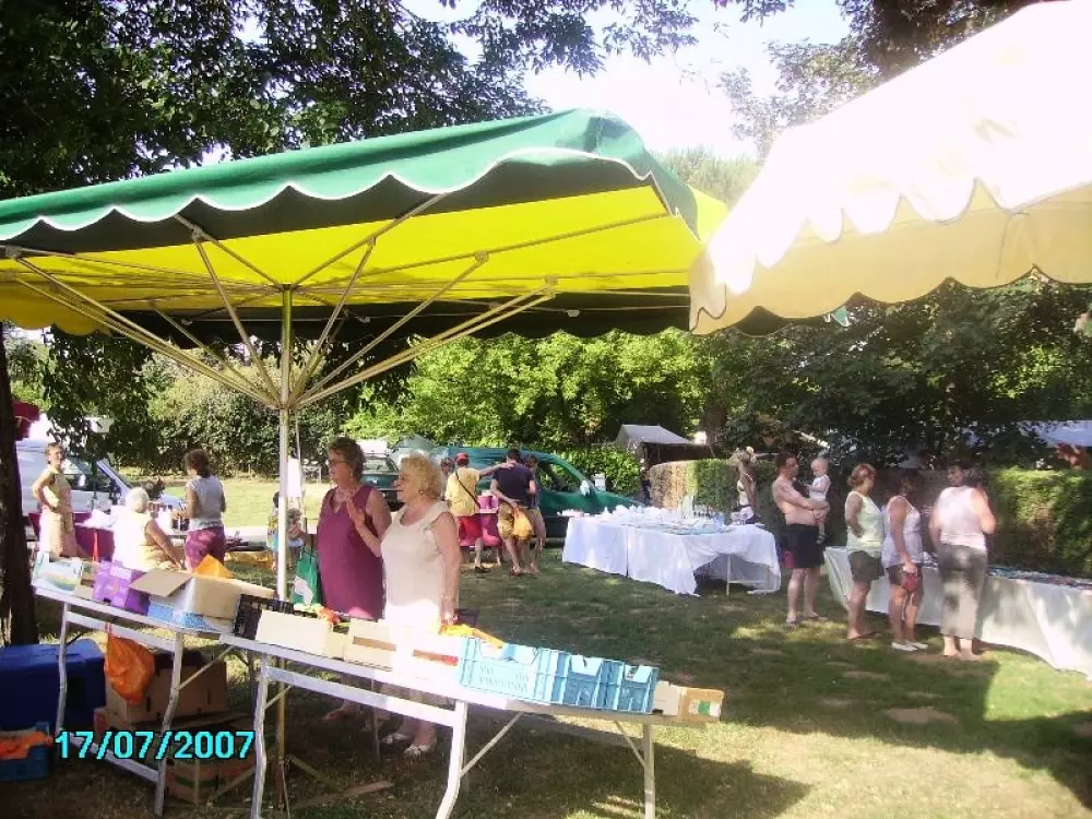 Village Camping LES VIGNES 3 Stars★★★