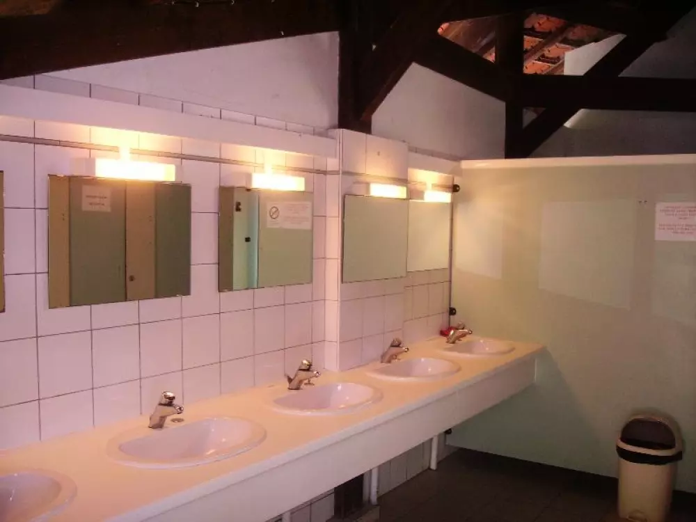 Village Camping LES VIGNES 3 Stars★★★