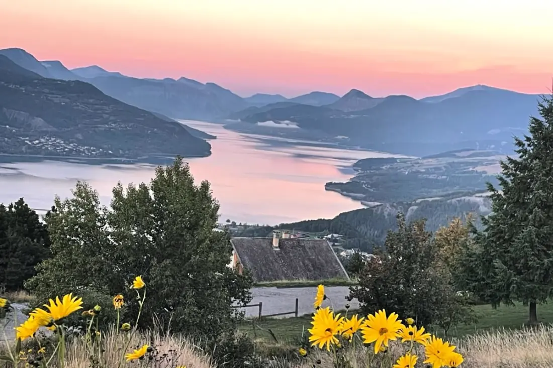 Tágas ház visszafordíthatatlan View, Puy-Sanières