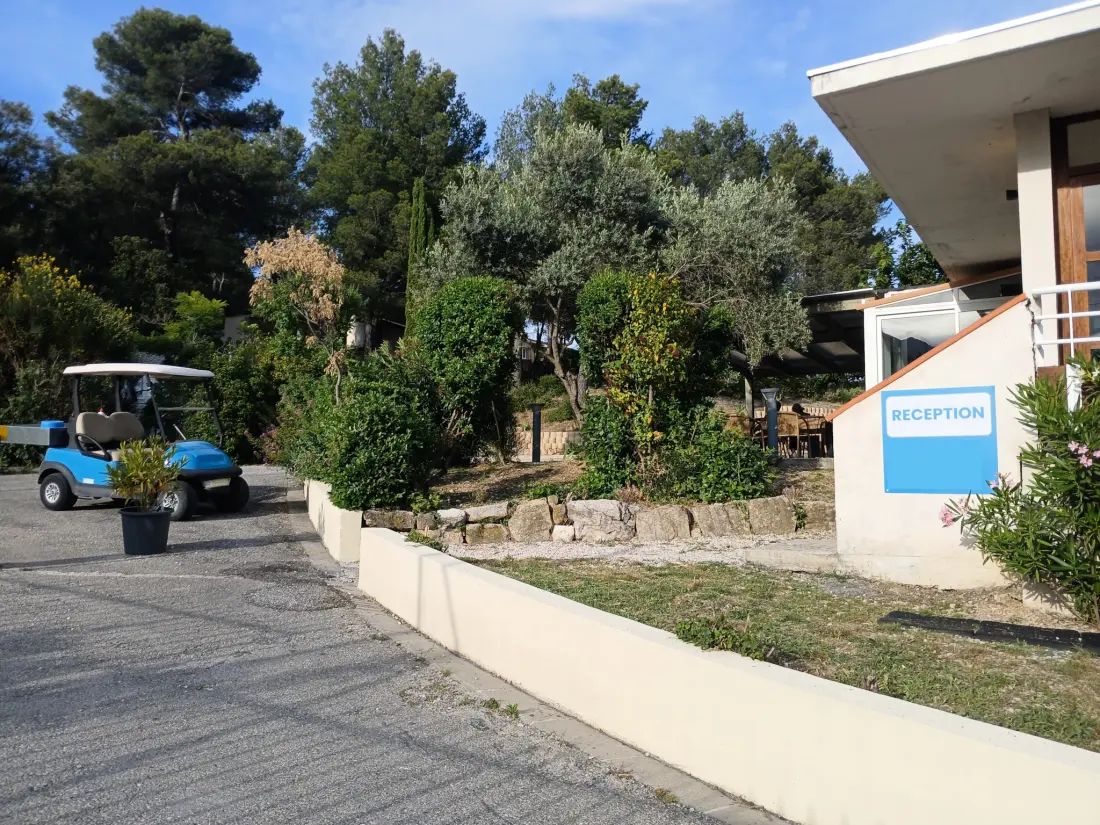Camping le Cézanne Montagne Sainte- Victoire