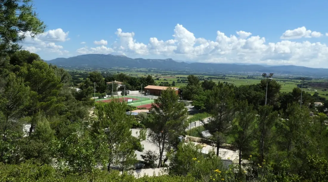 Camping le Cézanne Montagne Sainte- Victoire