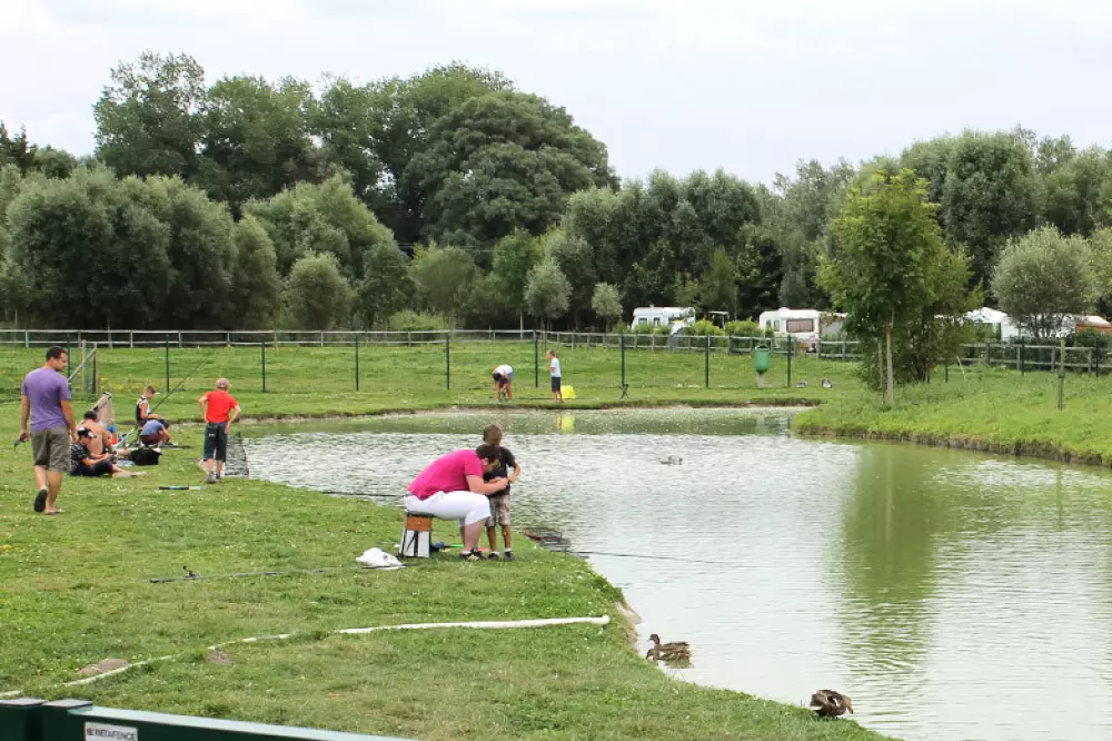 Camping Paradis Les Roses4 Sterne★★★★