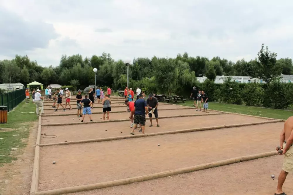 Camping Paradis Les Roses4 Sterne★★★★