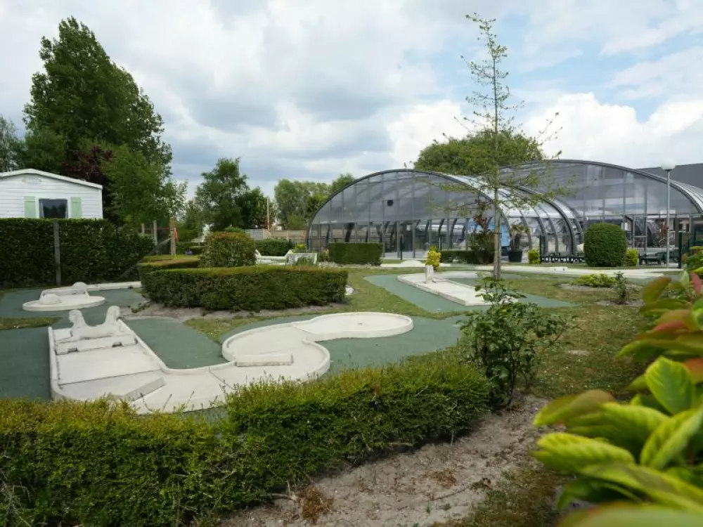 Camping Paradis Les Roses4 Sterne★★★★