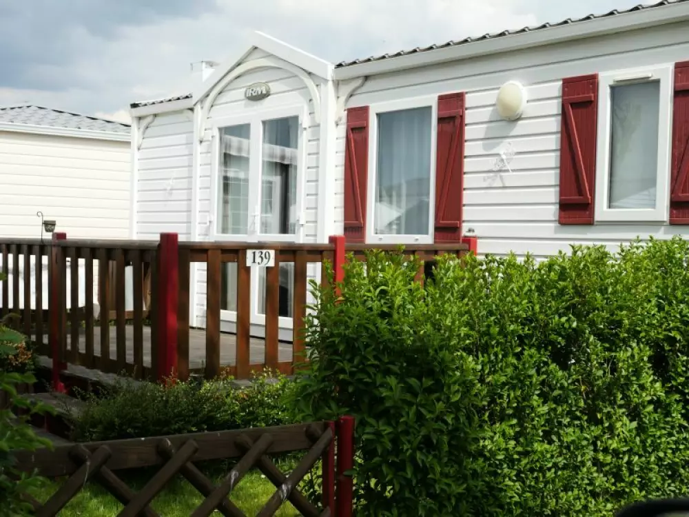 Camping Paradis Les Roses4 Sterne★★★★