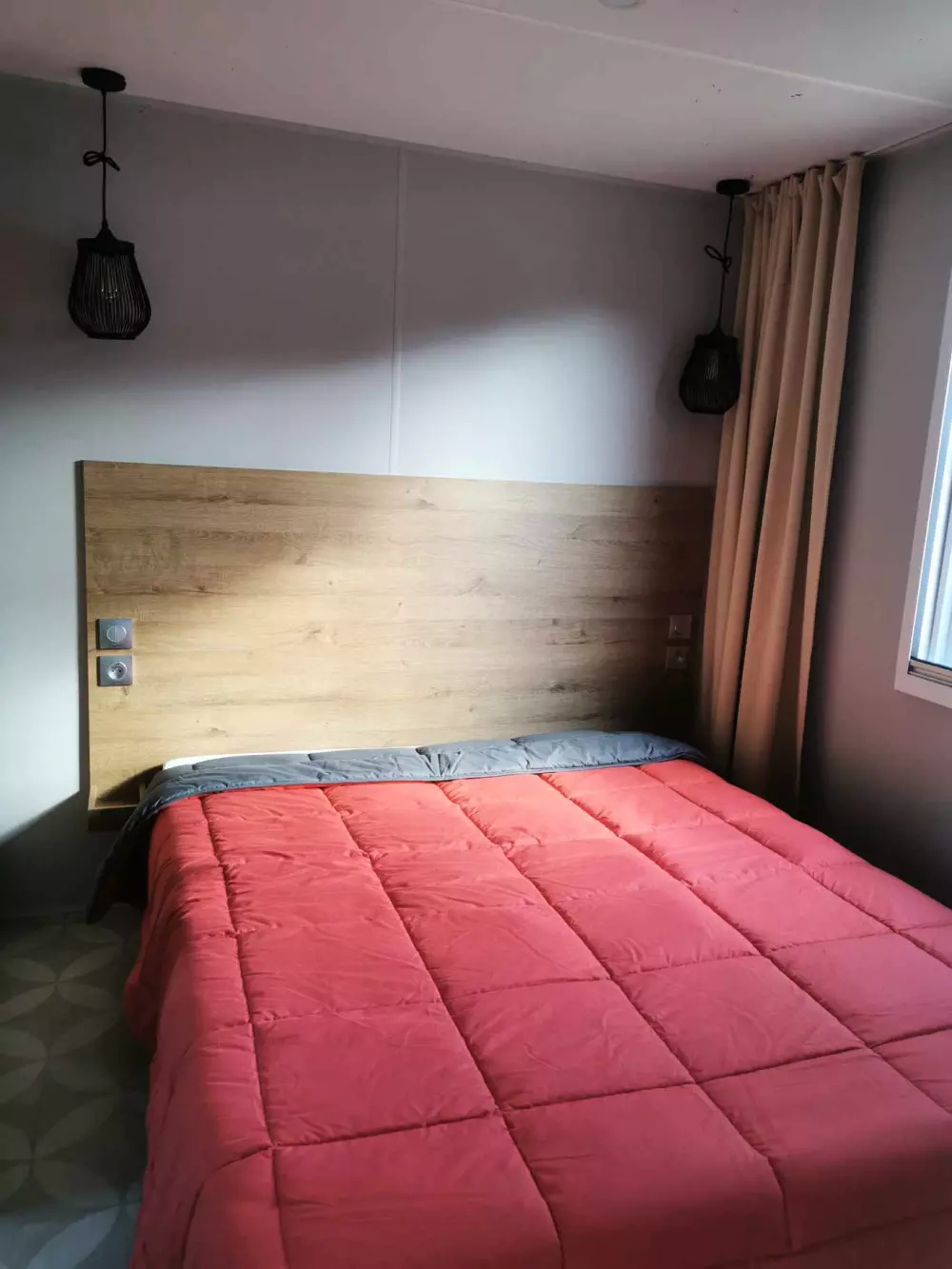 Camping Paradis Les Roses4 Sterne★★★★