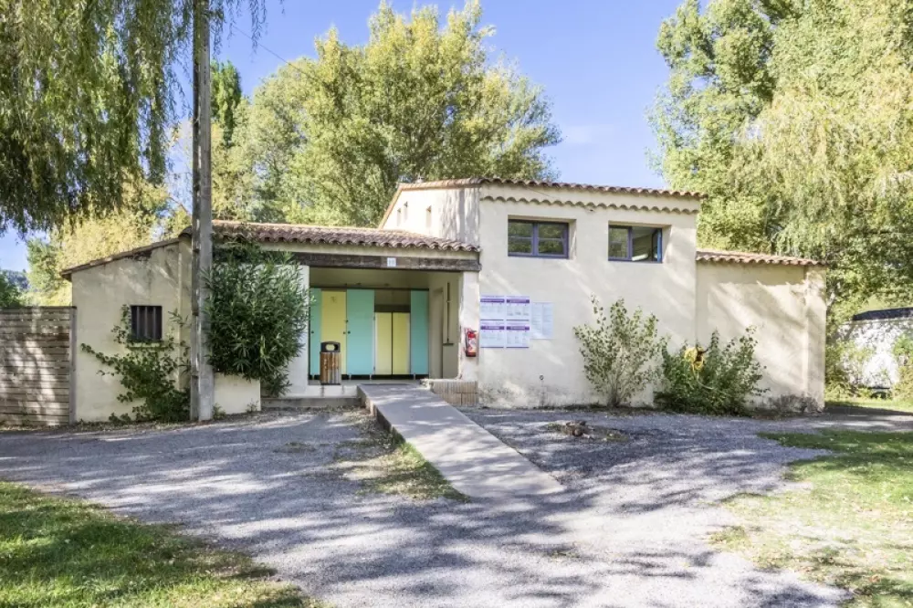 Alpha Camping Holding - Camping les Prés du Verdon 3 Estrellas★★★