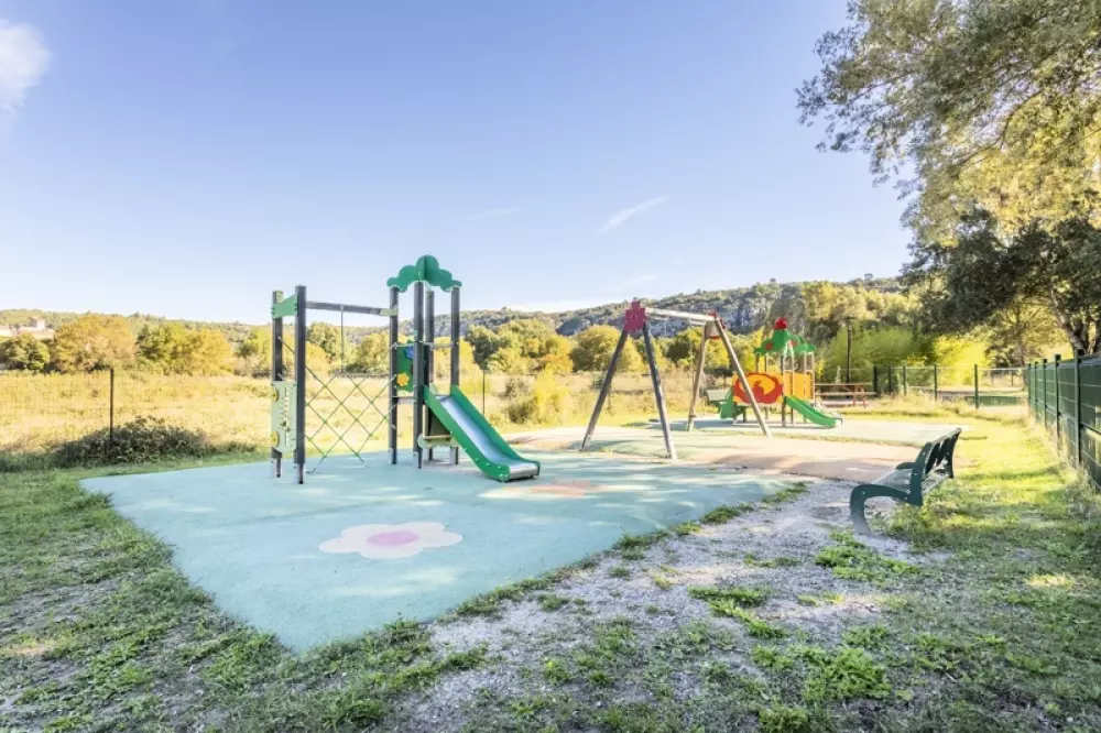 Alpha Camping Holding - Camping les Prés du Verdon 3 Estrellas★★★