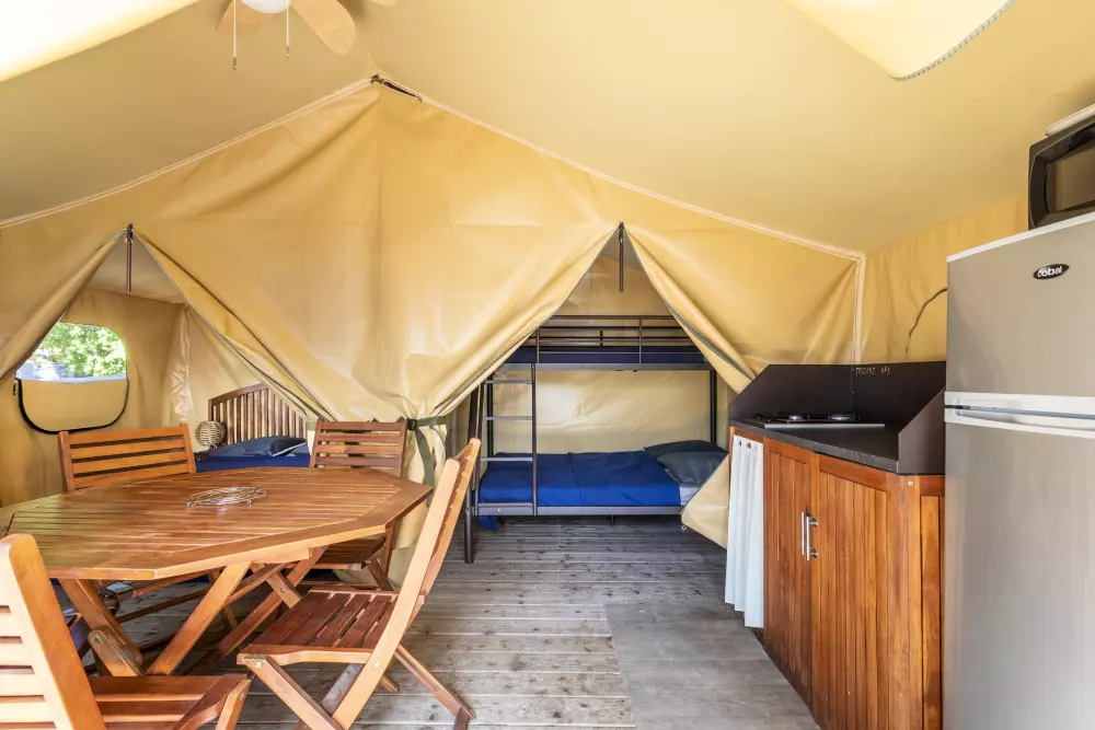 Alpha Camping Holding - Camping les Prés du Verdon 3 Estrellas★★★