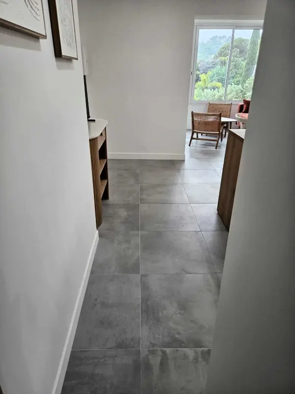 Családi apartman terasszal a tenger közelében