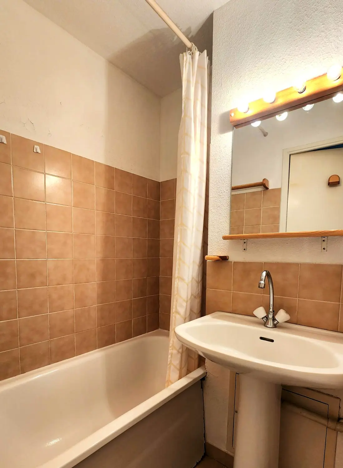 Comete Residence