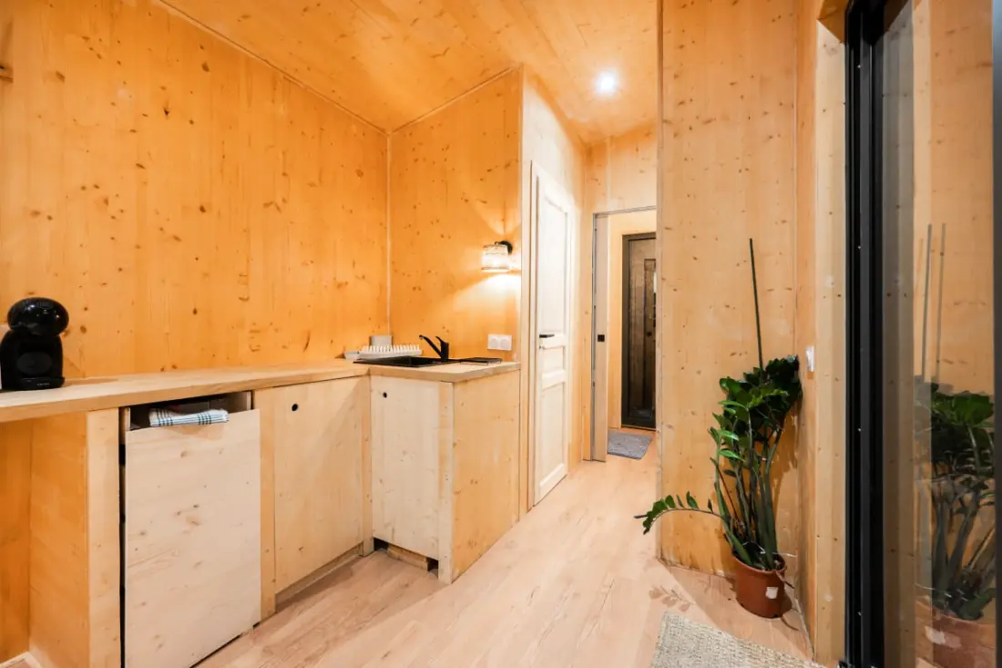 Tiny Alcove