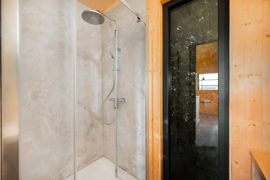 Tiny Alcove