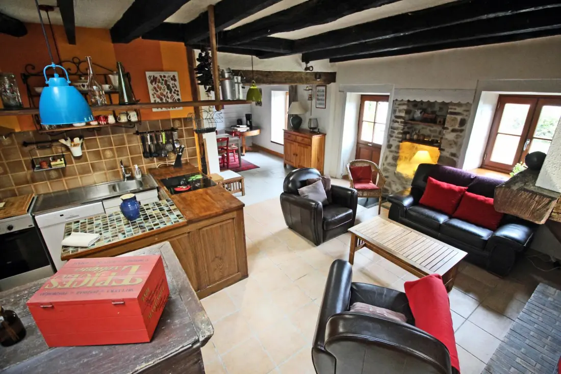 Gîte de France De kat die op 3 oren vist