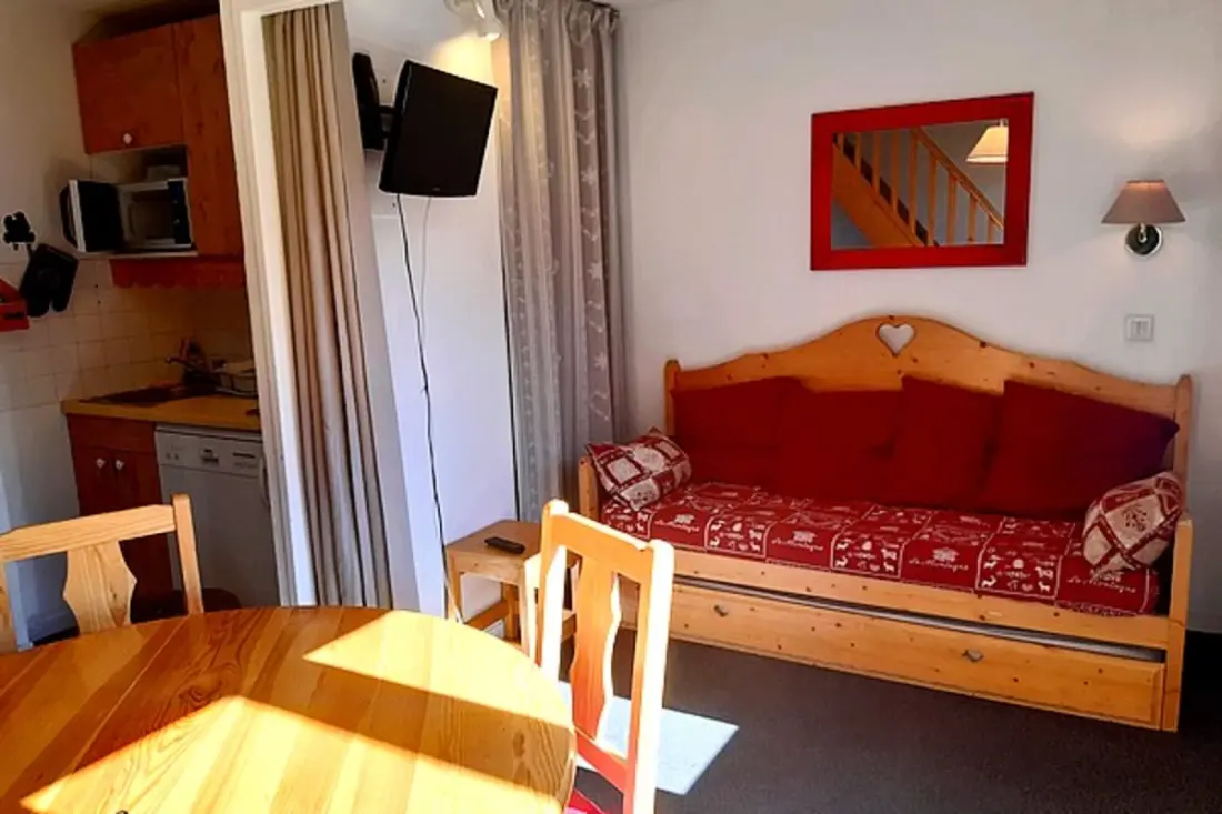 Bright Apartment For 8 in Risoul