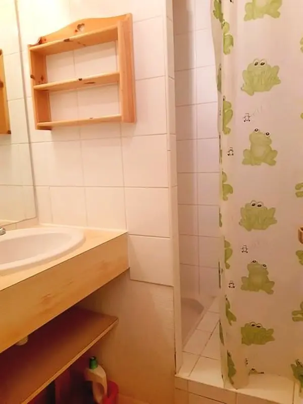 Bright Apartment For 8 in Risoul
