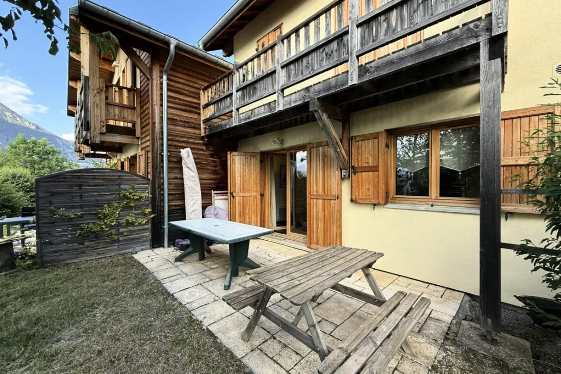 Chalet Cosy à Risoul Village • Terrasse &amp; Vue Vallée