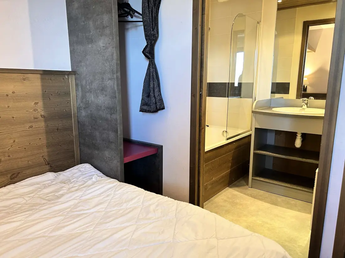 Deneb Residence