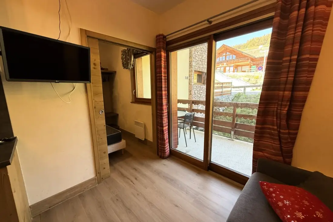 Résidence Risoul • T2 6 Pers • Piscine Et Sauna • Skis Aux Pieds