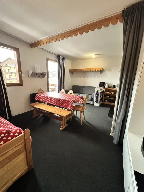 Luminous Studio in Risoul, Skiing Aux Pieds et Confort