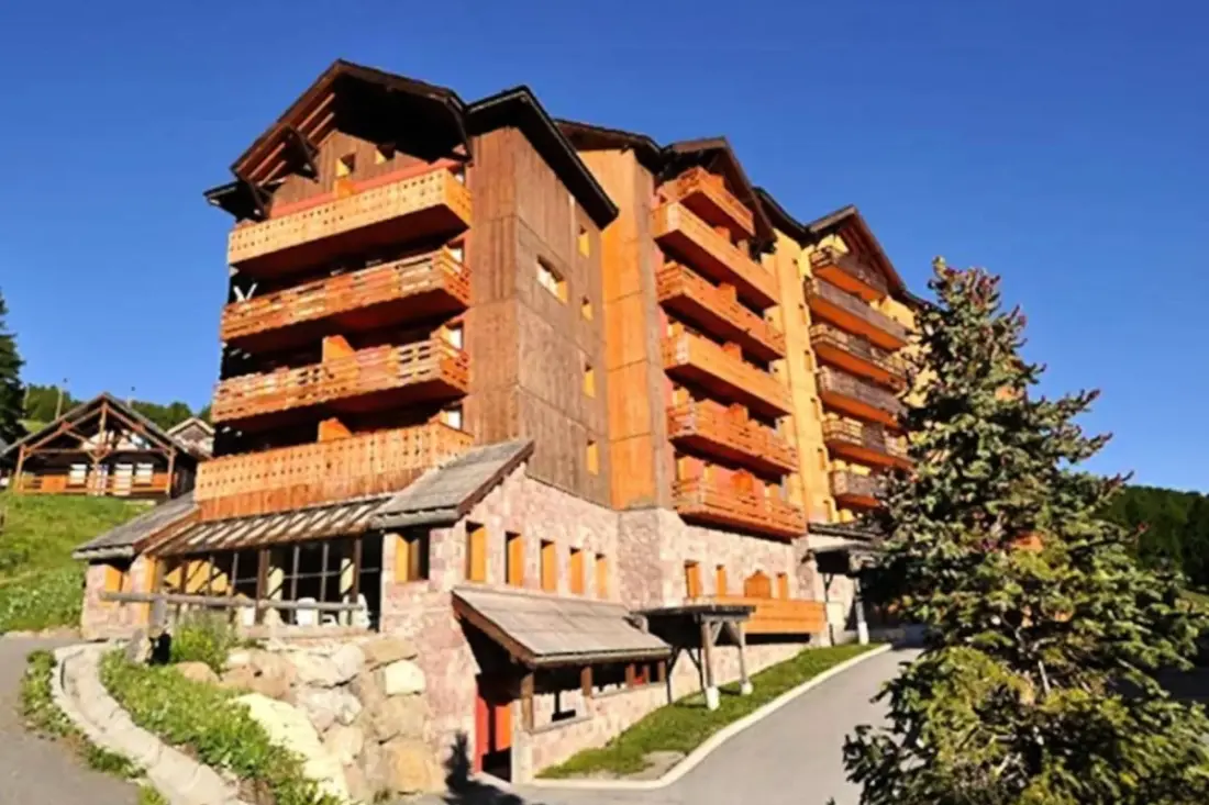 Luminous Studio in Risoul, Skiing Aux Pieds et Confort