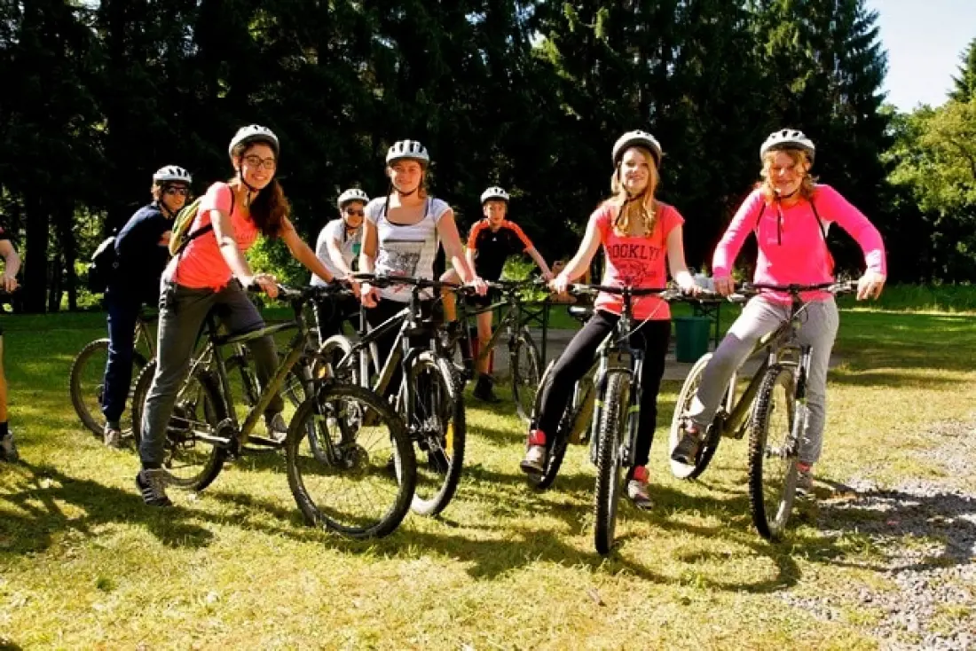 1-ouder Camping Au Bord de l'Ourthe 2 Sterne★★