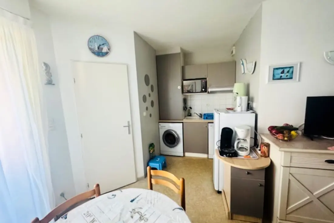 Quiet Apartman Terrace és Port View