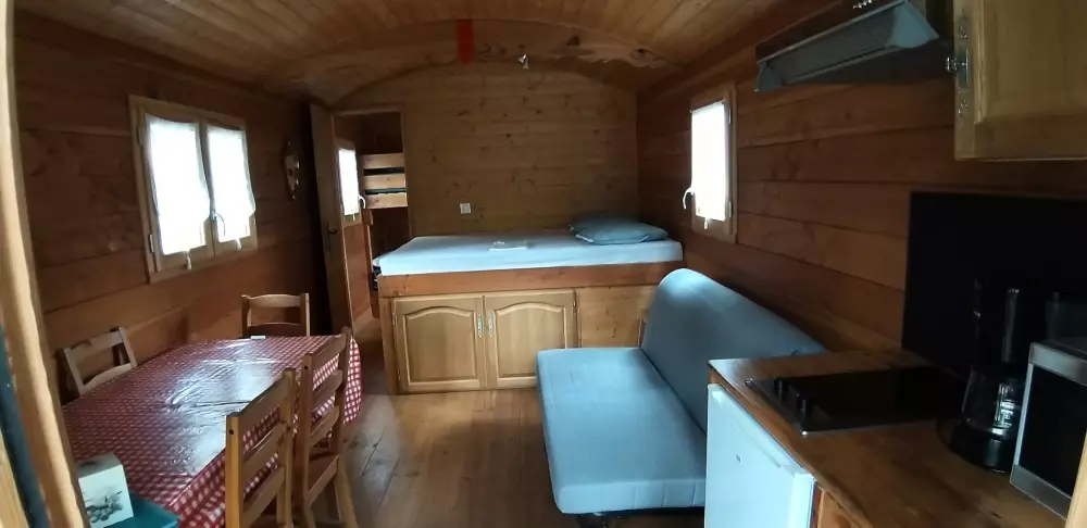 Camping Universal 4 Sterne★★★★